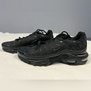 Women’s Nike Air Max Shoes